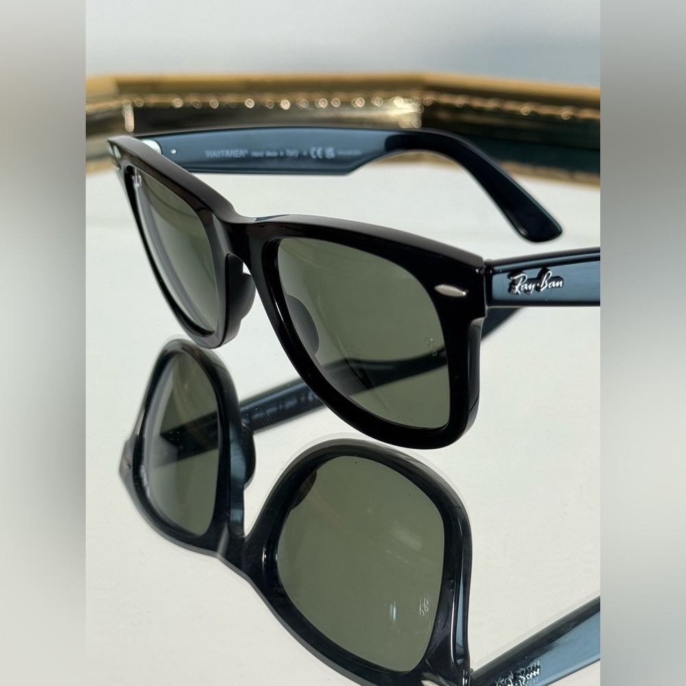 Ray-Ban Classic Wayfarer Black Sunglasses